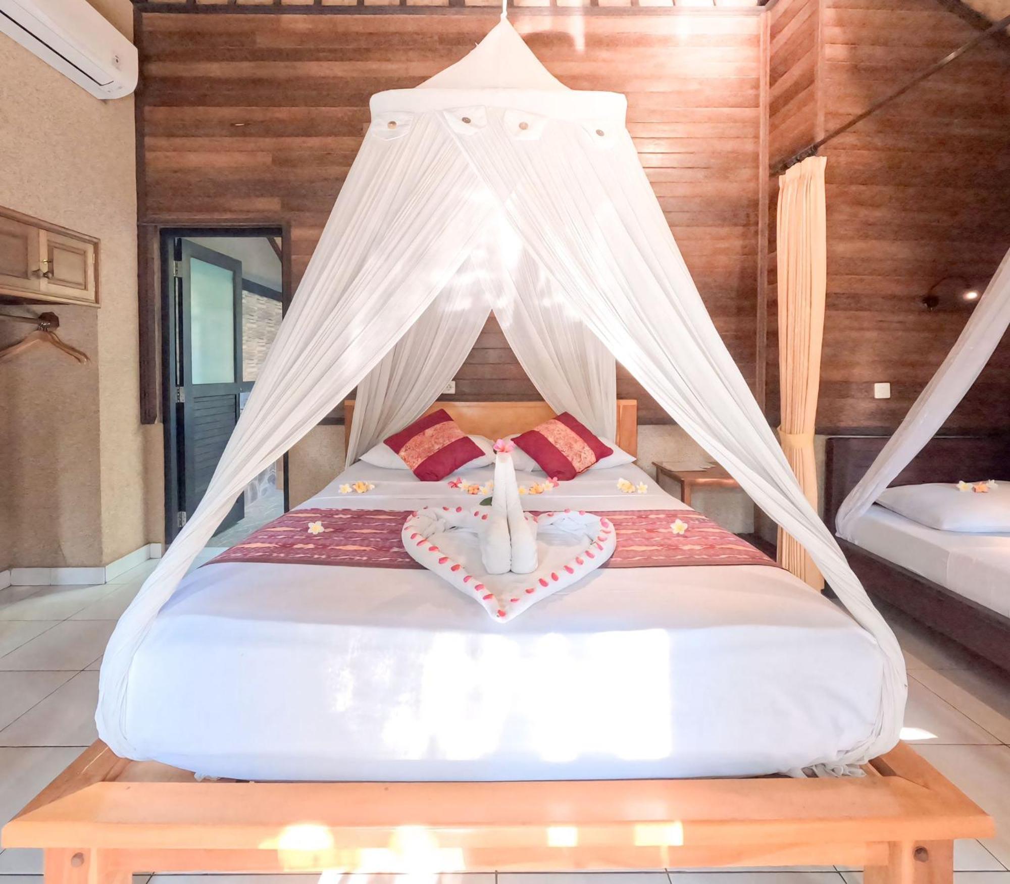 Suka Sari Cottages เปมูเตรัน ภายนอก รูปภาพ